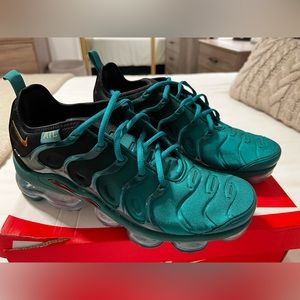 Nike Vapor Max plus